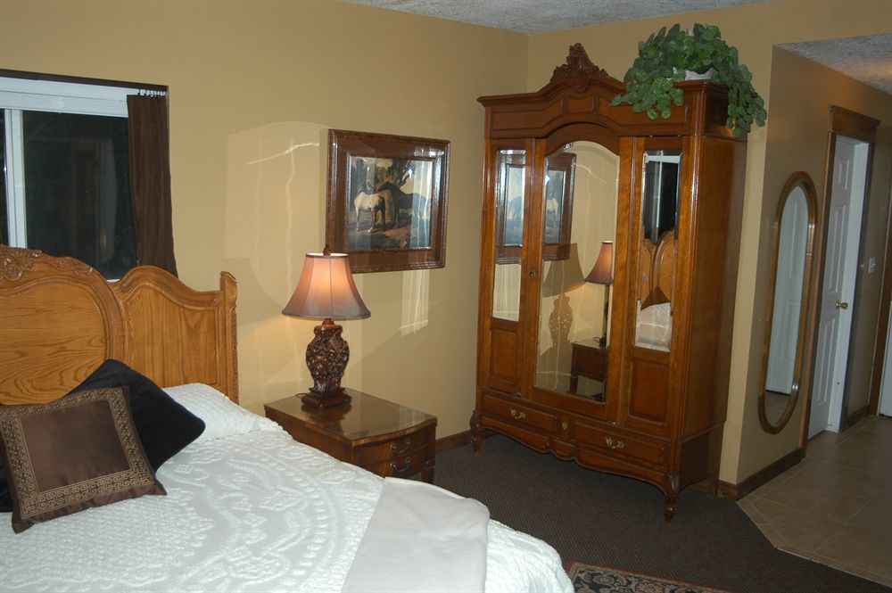 Bard'S Inn Cedar City Bagian luar foto