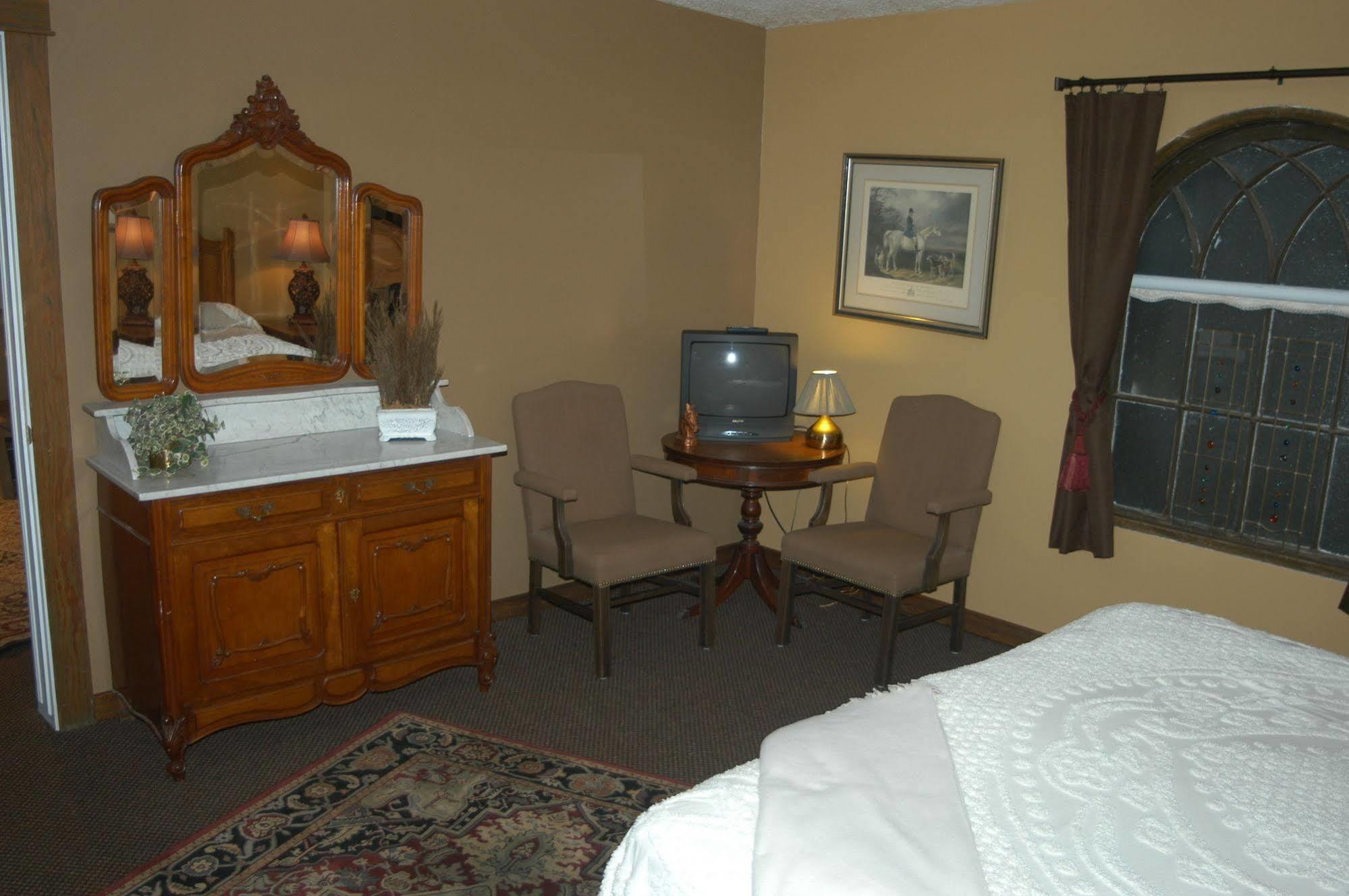Bard'S Inn Cedar City Bagian luar foto