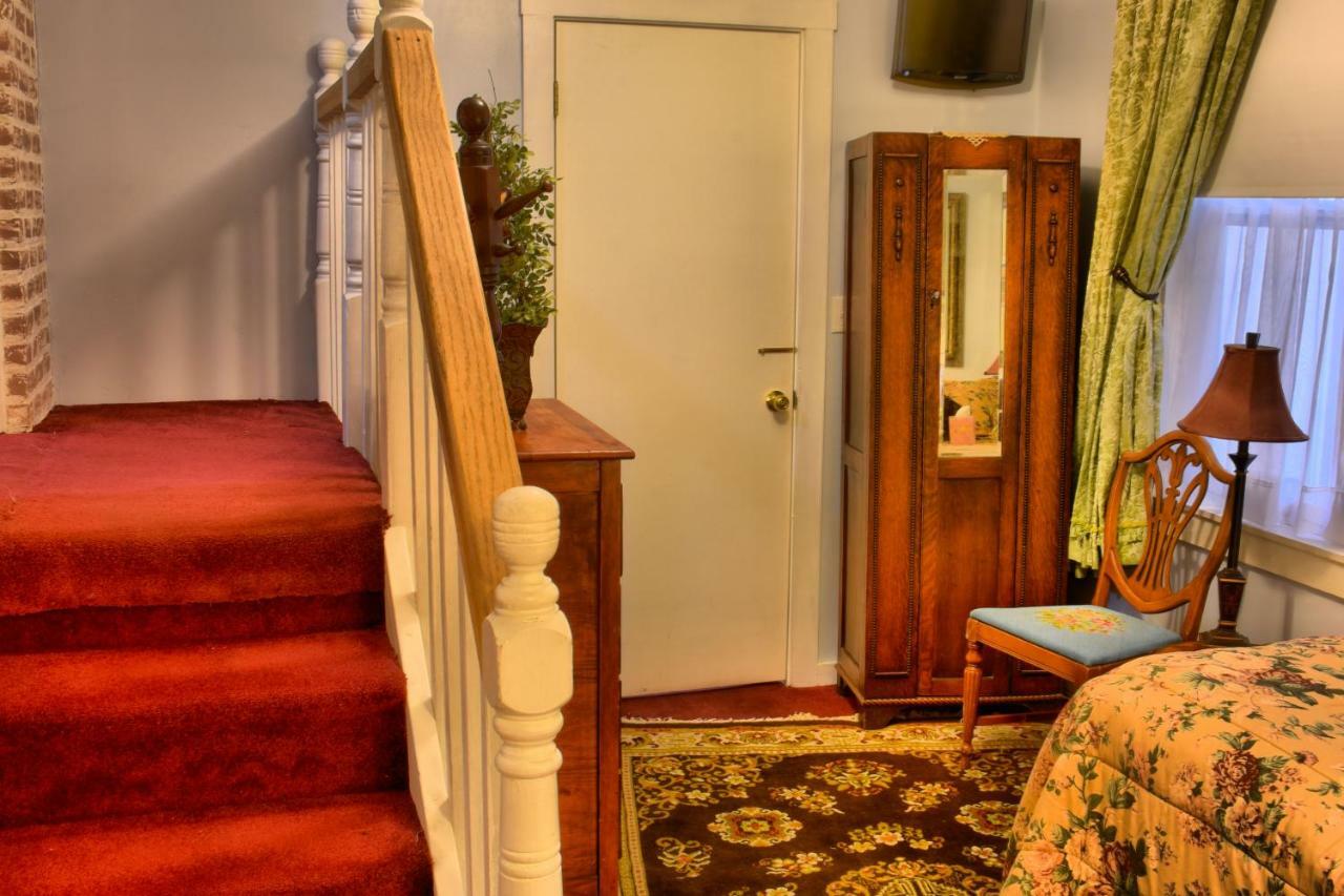 Bard'S Inn Cedar City Bagian luar foto