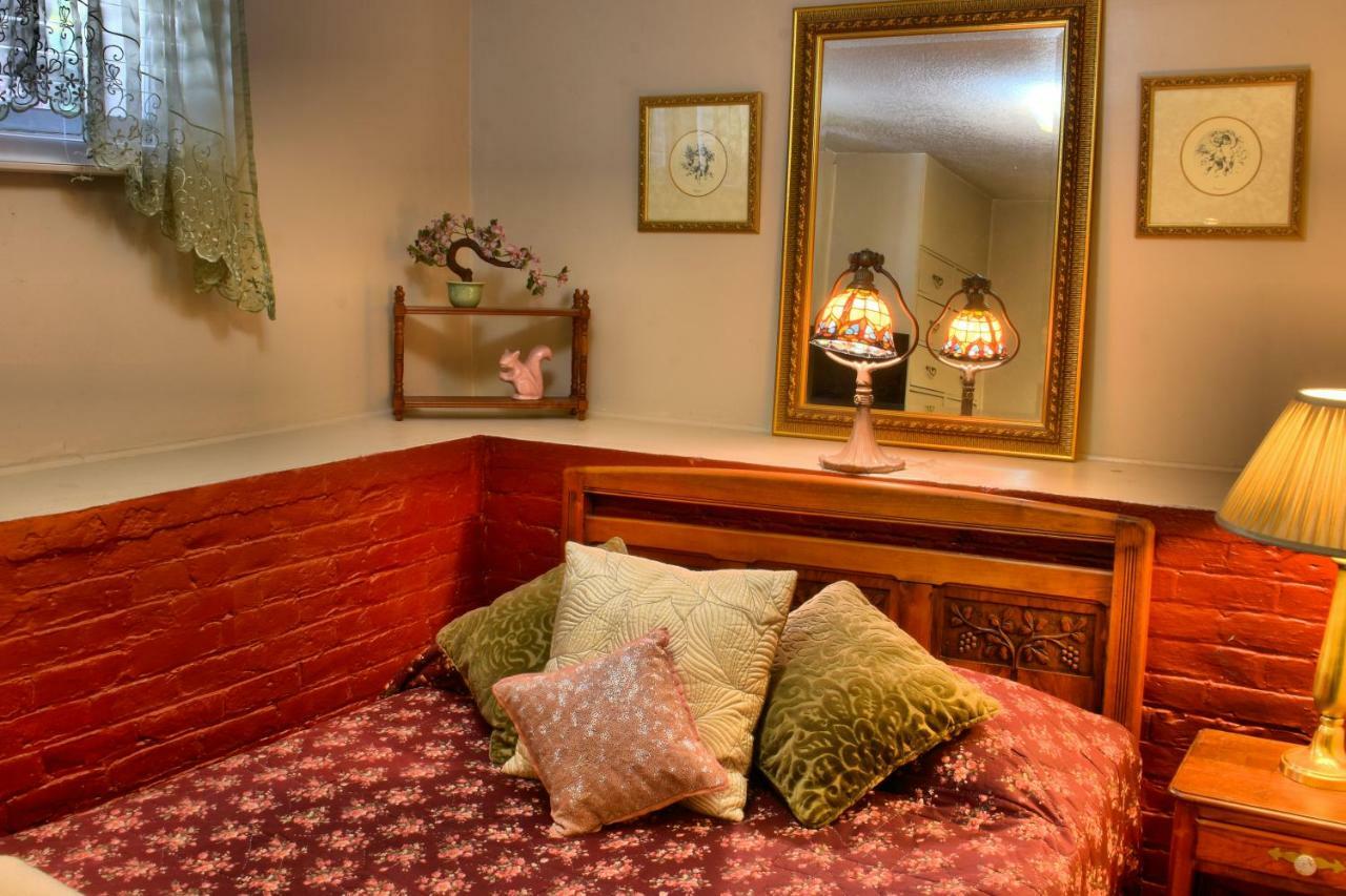 Bard'S Inn Cedar City Bagian luar foto