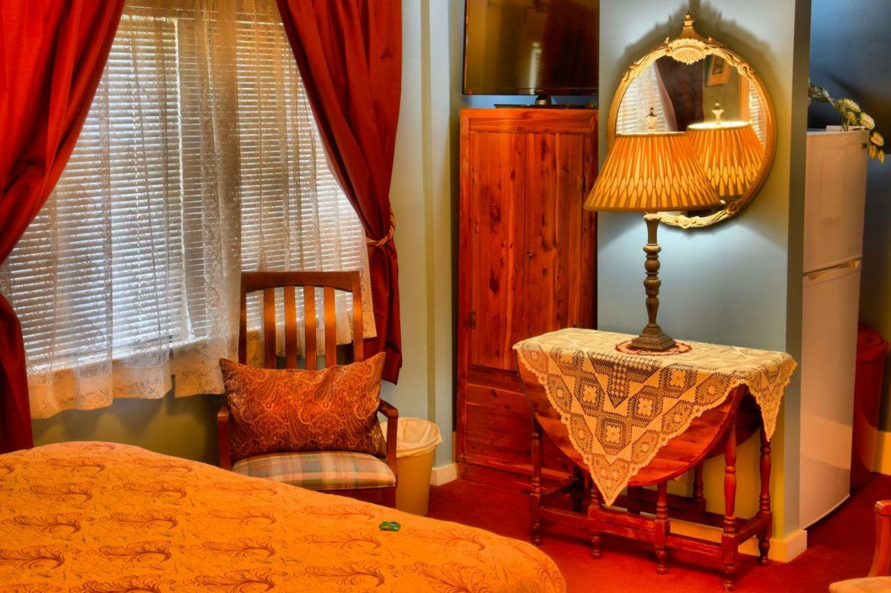 Bard'S Inn Cedar City Bagian luar foto